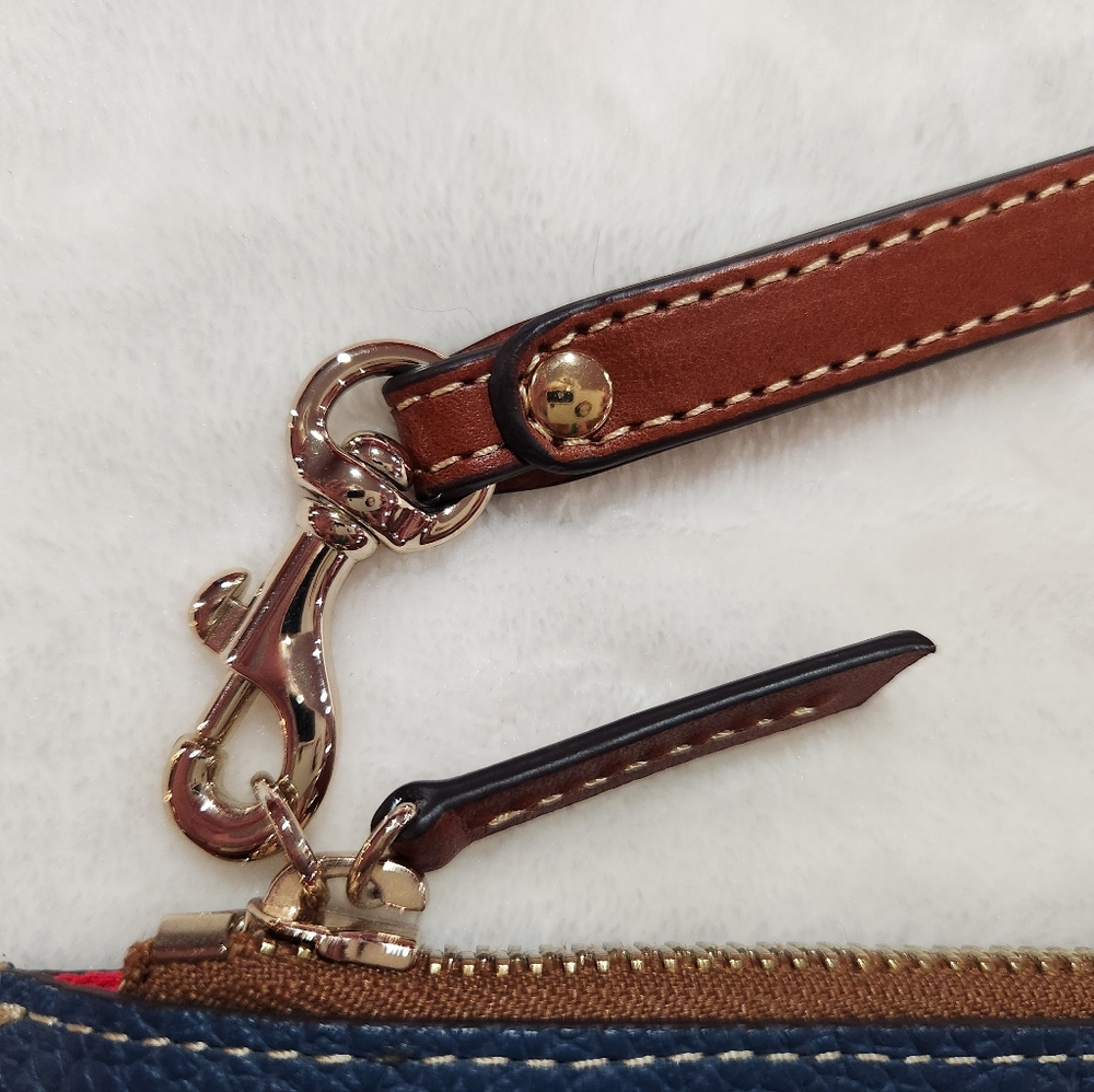 Dooney & Bourke Medium Flat Leather Wristlet - Picture 3 of 9